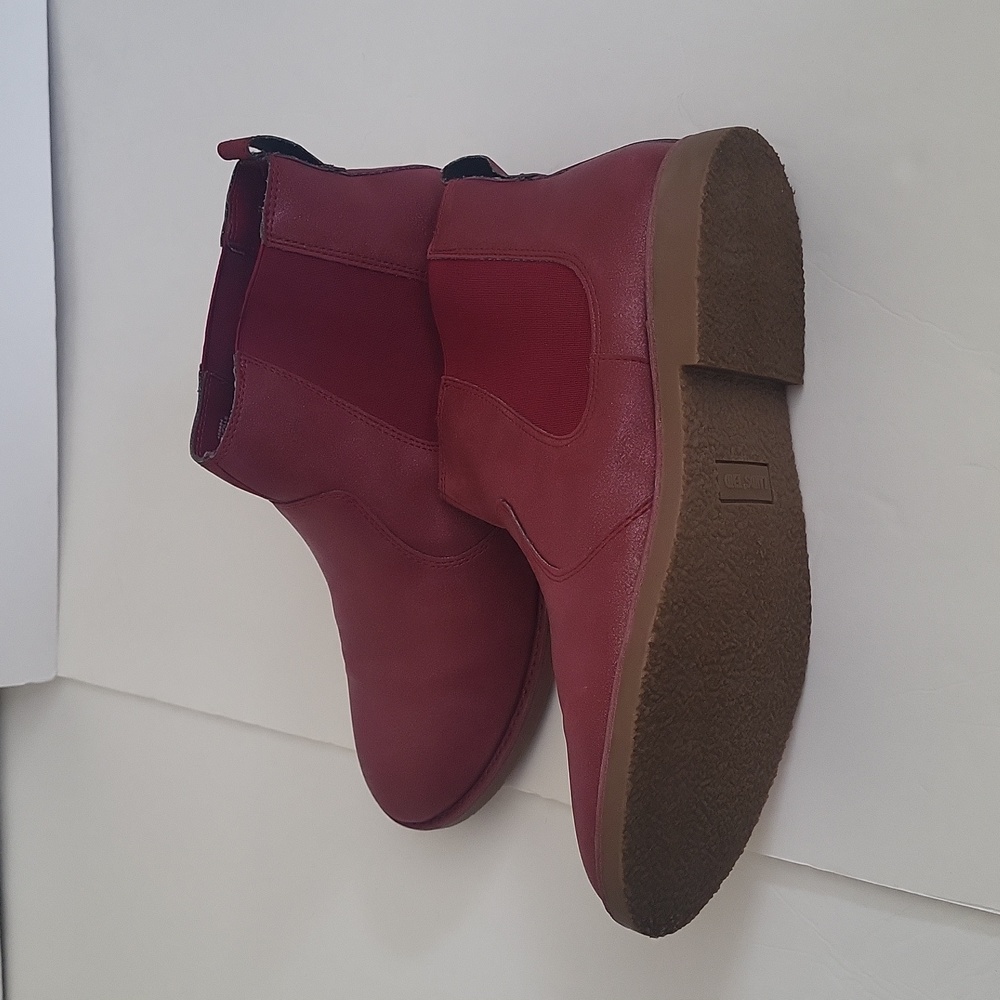 NWOT Lands' End Kids Leather Chelsea Ankle Boots in Cranberry, Size 7 - Picture 6 of 9